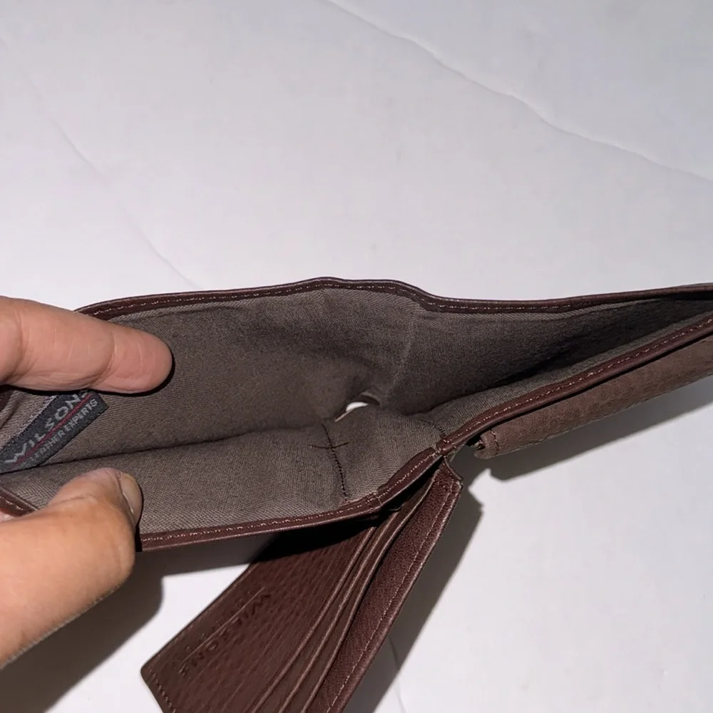 Brand new Wilson’s men’s wallet
